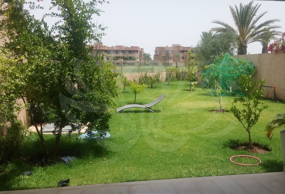 Villas and garden for sale Targa road
