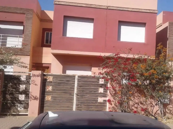 Villa quartier Moulay Ismail à Tamansourt