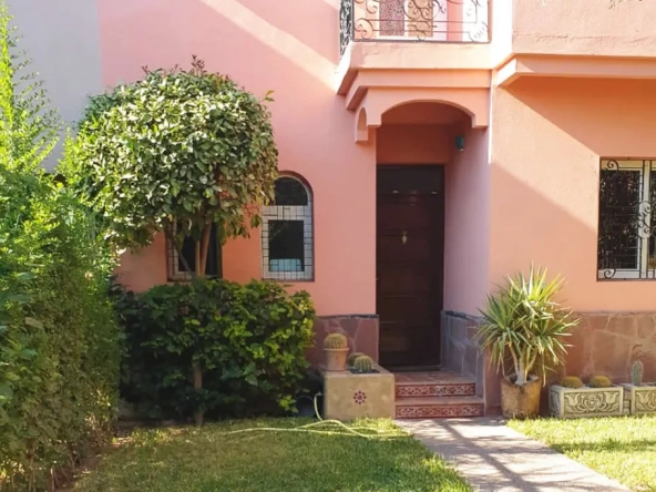Villa à vendre à Marrakech Ennakhil
