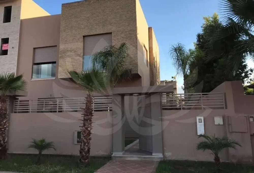 Villa à vendre avec Piscine à Marrakech Targa