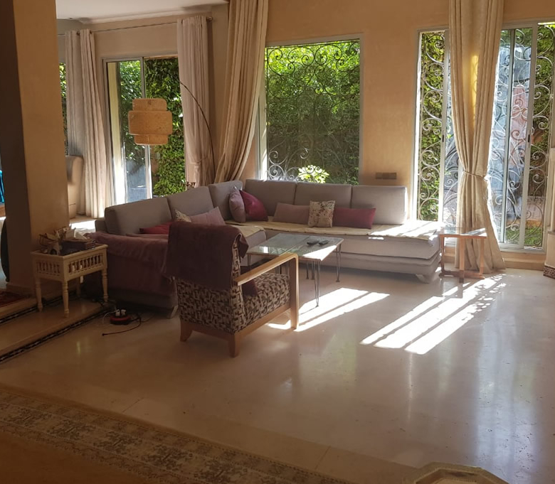 4 bedroom villa for sale near Victor Hugo and Targa