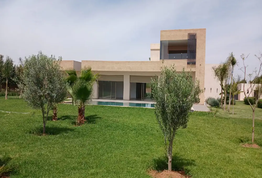 Villa for sale on the road to fez